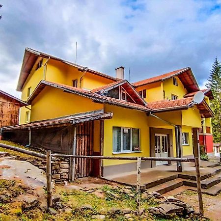 Бунгала Ски Писта Говедарци Buitenkant foto